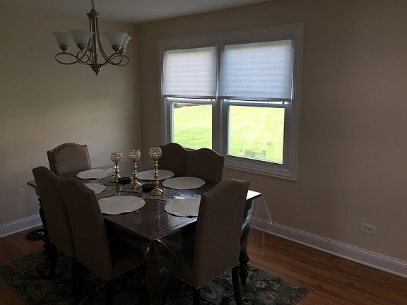 4th image of 16512 Oxford Dr #0