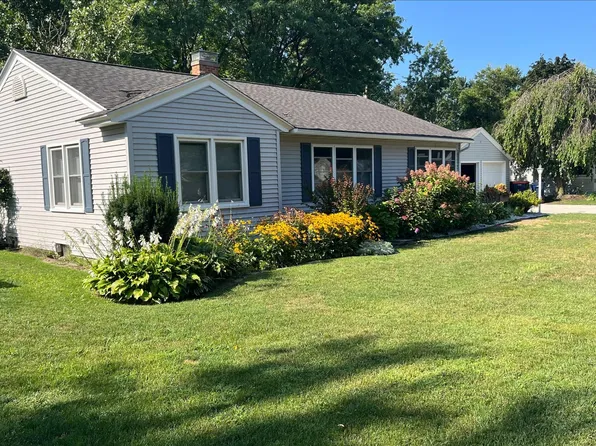 32 E 29th St, Holland, MI 49423