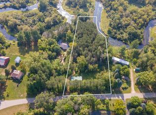 E Pearl St, Neshkoro, WI 54960
