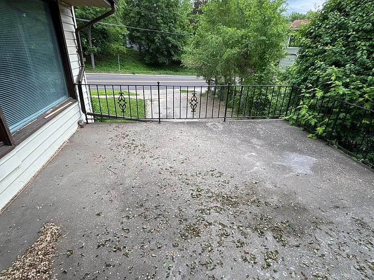 418 Wheelock Pkwy W — Photo 5