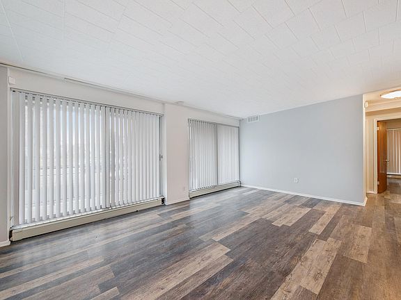 5th image of 8300 E Jefferson Ave #102