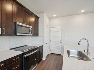 946 Lumia Cir, Redlands, CA 92374