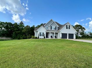112 Eanes Rd, Lucedale, MS 39452