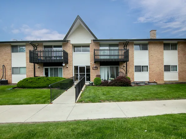 22A Kingery Quarter APT 101, Willowbrook, IL 60527