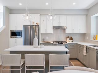 1871 165a St #35, Surrey, BC V3Z9N3