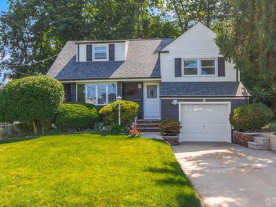 10 University Pl, Parlin, NJ, 08859