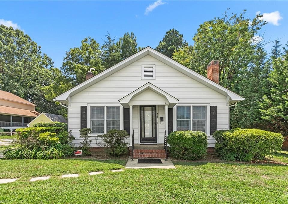 1st image of 709 E Sunrise Ave