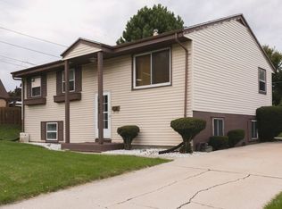 4904 Lindermann Ave, Racine, WI 53406