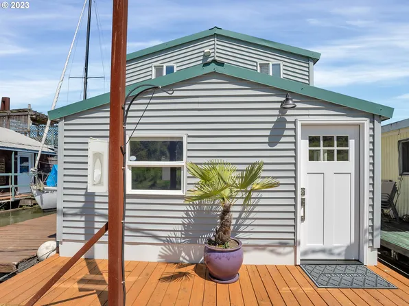 429 N Bridgeton Rd #7A, Portland, OR 97217