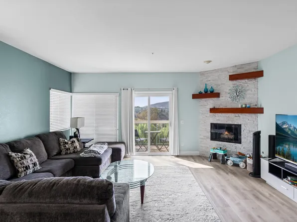 16424 Avenida Venusto Unit C, San Diego, CA 92128