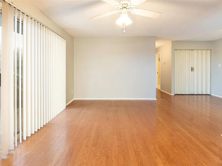 6903 Deatonhill Dr #28 — Photo 3
