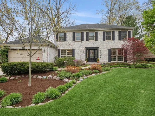 4233 Oaksbury Ln, Rolling Meadows, IL 60008