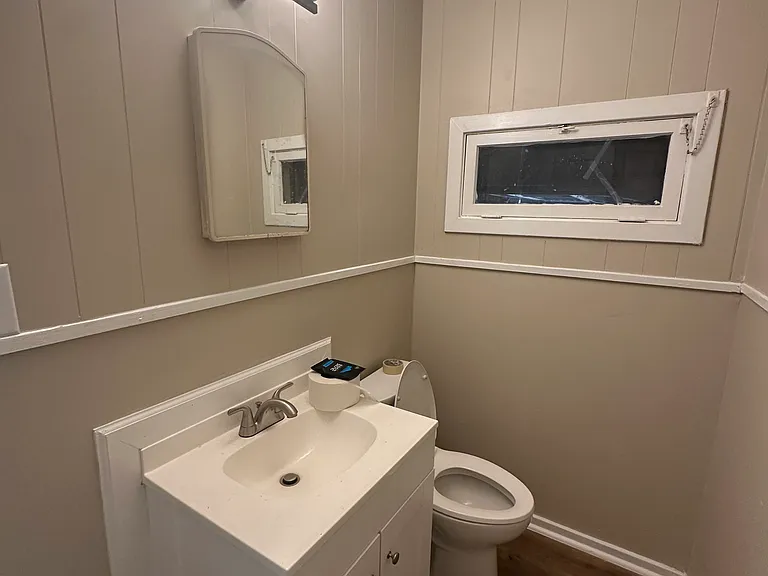 408 E Klein Rd — Photo 6