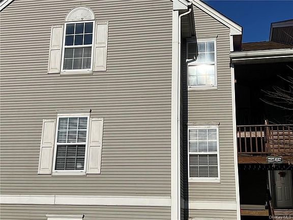 2nd image of 1041 Washington Grn #Dp1