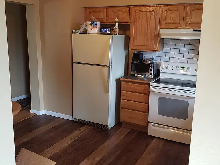937 Hazelwood Ave — Photo 3
