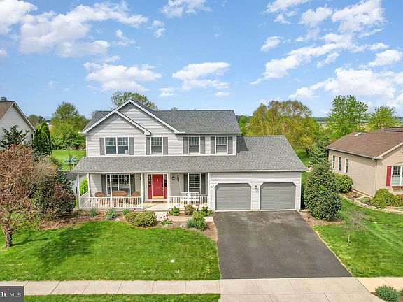 2nd image of 2212 Canterbury Dr