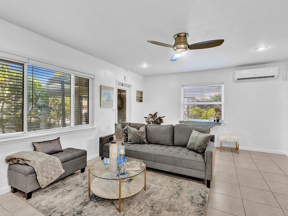 1st image of 1124 NE 18th Avenue