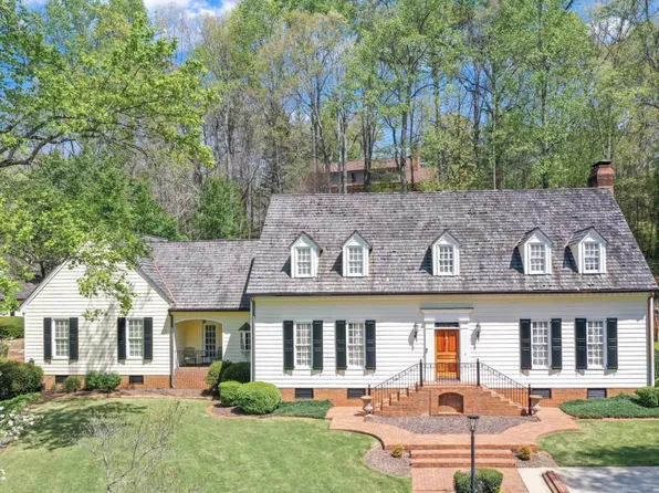 60 Club Dr, Gainesville, GA 30506