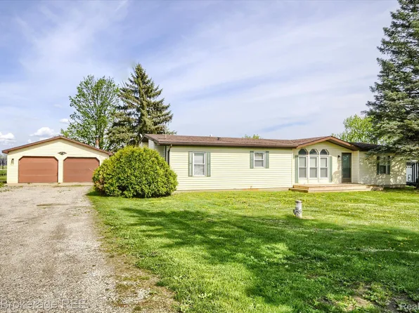13263 Linden Rd, Linden, MI 48451