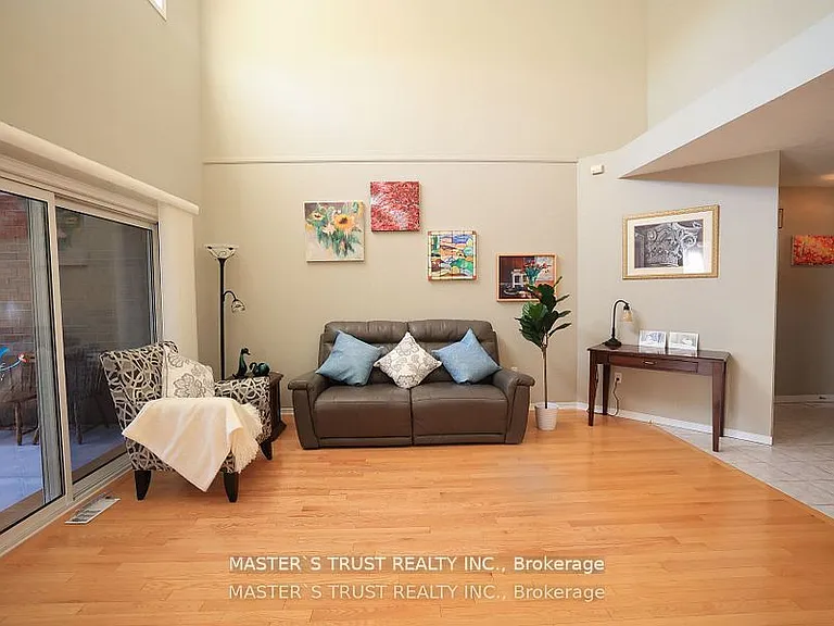 784 Gordon St #6 — Photo 7