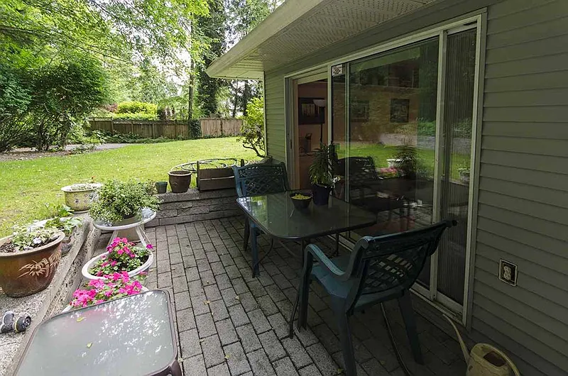 2 bed, 900 sqft, $2,650 — Photo 2