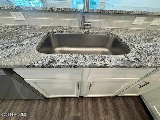 3404 Richter Way #B — Photo 8