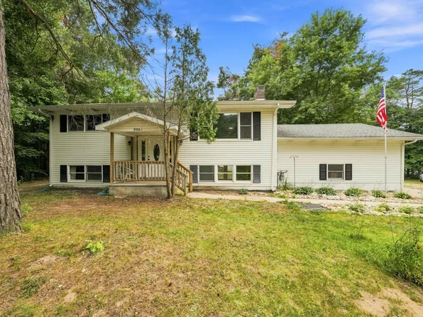 9960 E 13th St, Cadillac, MI 49601