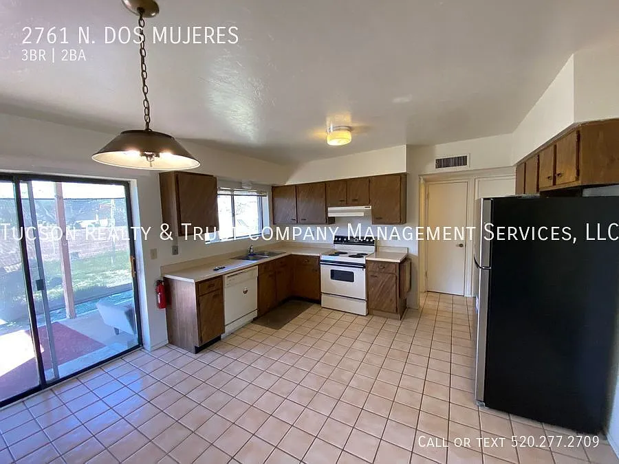 3 Bed 2 Bath Tanque Verde/Dos Hombres Home — Photo 4