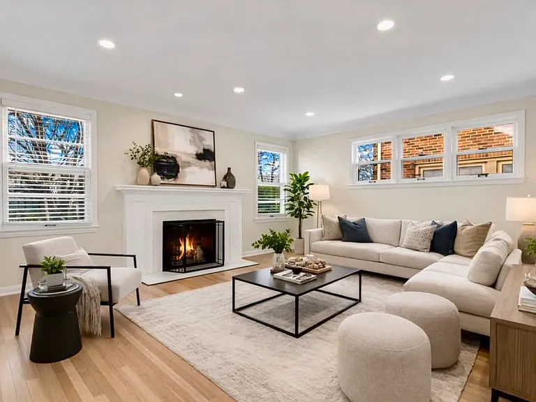 16350 Mack Ave — Photo 3