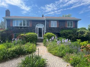 6 Aspinet Rd, Middletown, RI 02842