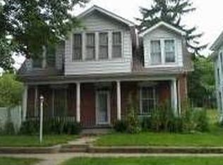 915 Ave D, Fort Madison, IA 52627