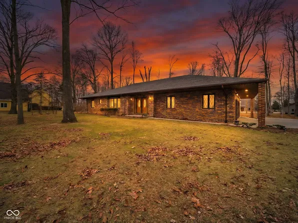 218 W Beech Ln, Alexandria, IN 46001