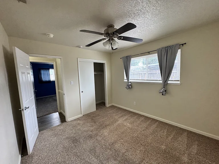 3115 W Santa Ana Ave — Photo 13