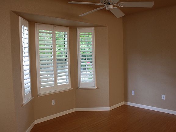 4th image of 2426 Inglewood Dr