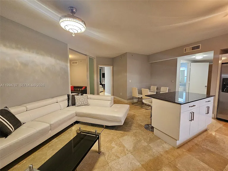 361 S Miami Ave — Photo 18