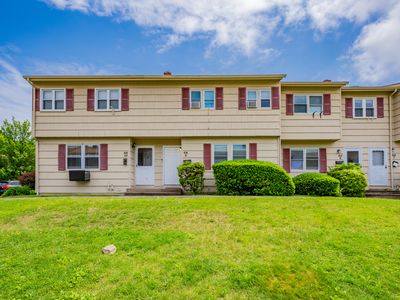 68 Round Tree Drive #9, Naugatuck, CT, 06770