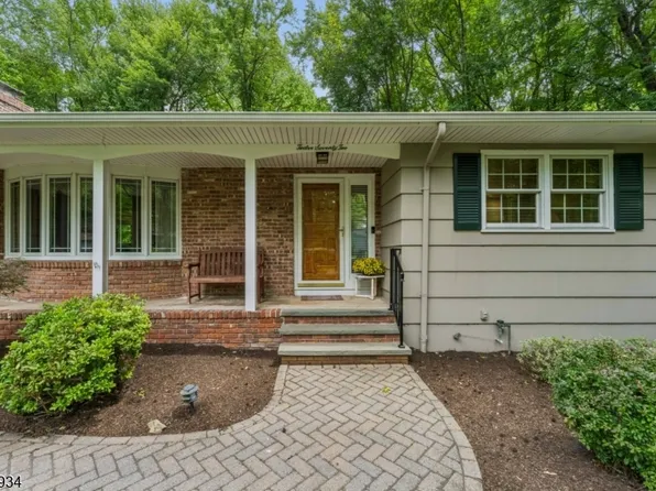 1272 Sleepy Hollow Ln, Scotch Plains Twp., NJ 07076