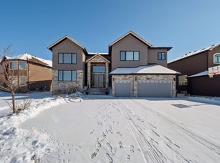 126 NW Cambridge Park Way, Rocky View County, AB T1Z0A2