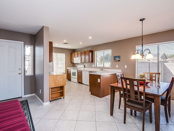 5th image of 16044 W Tara Ln