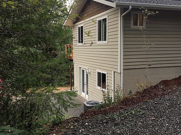 2nd image of 18158 W Winter Green Ln