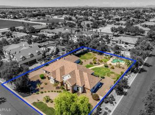 2082 E SANOQUE Boulevard, Gilbert, AZ 85298