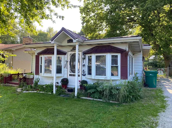 8745 S Valentine Rd, Claypool, IN 46510