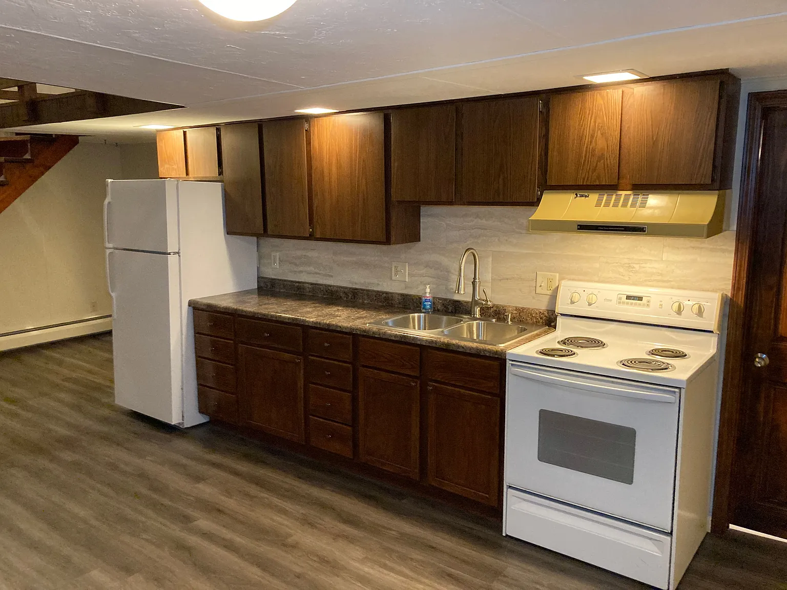 1 bed, 1.0 bath, $950 — Photo 2