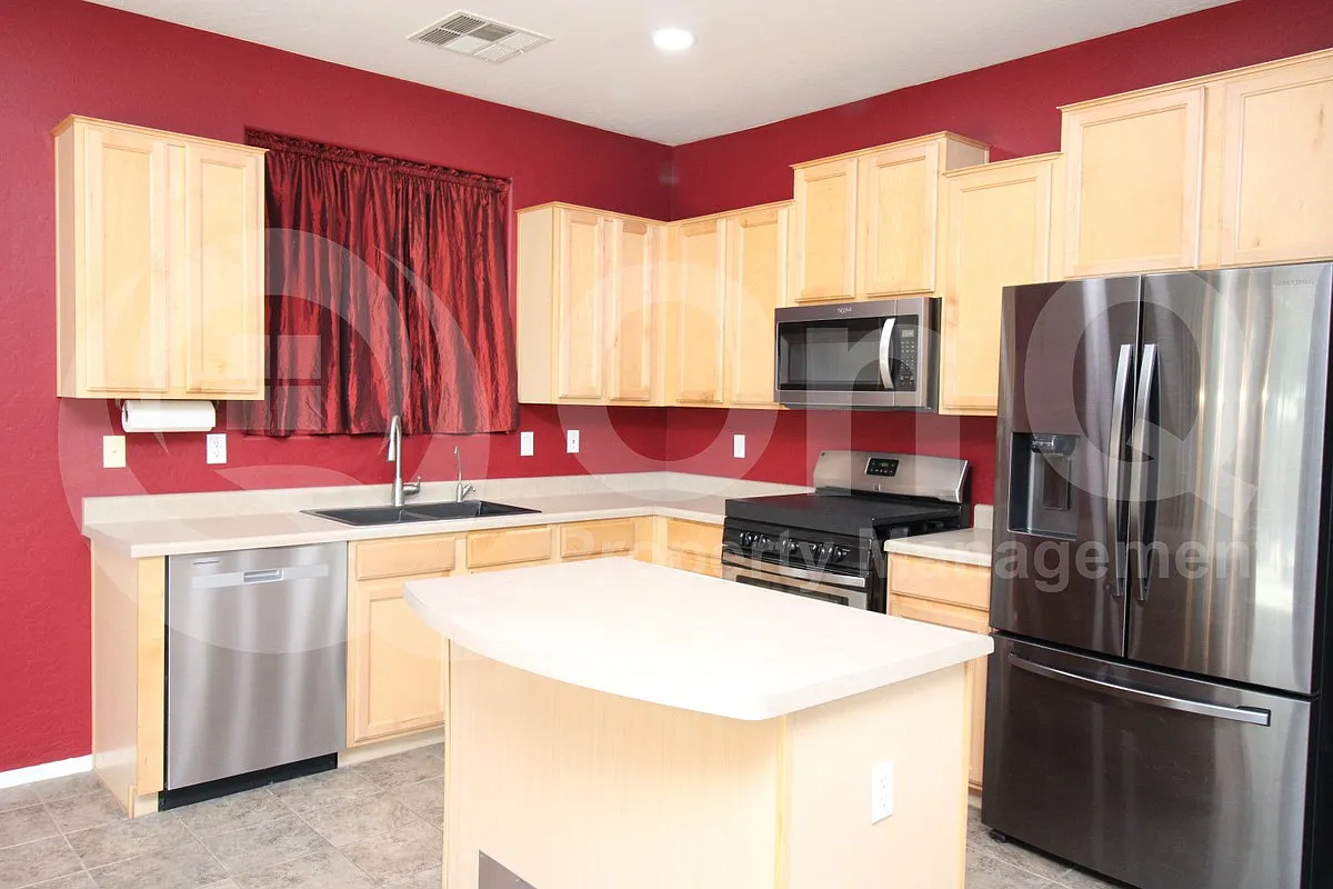 3 bed, 2.0 bath, 1514 sqft, $2,250 — Photo 3