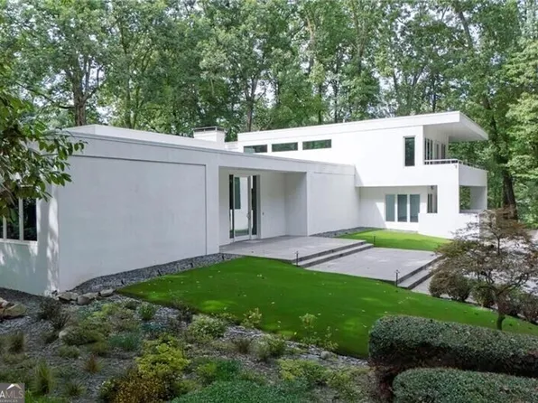 3670 Ridgewood Rd NW, Atlanta, GA 30327