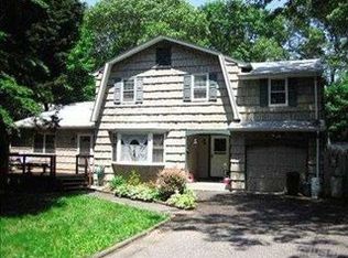 85 Clarke Dr, East Northport, NY 11731