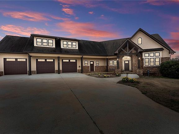 2nd image of 725 County Farm Rd