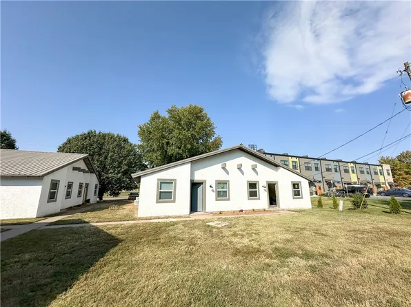 309 Park St, Springdale, AR 72764