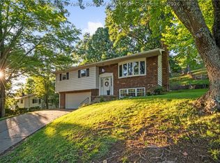 1109 Shamrock Rd, Charleston, WV 25314