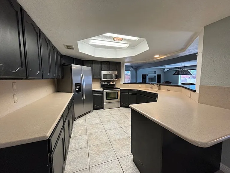 2323 Daytona Loop — Photo 9